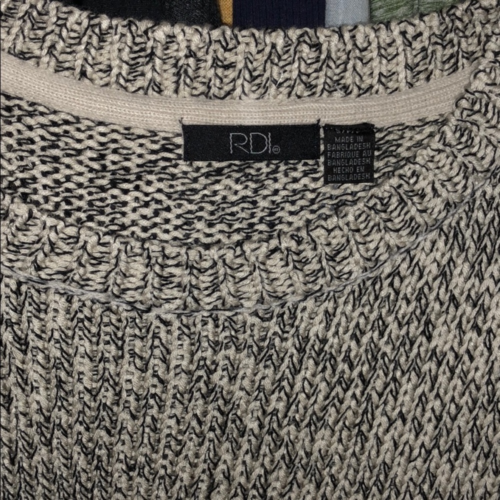 knit sweater - Picture 2 of 3